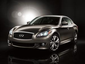 Infiniti M56 S 2010 года